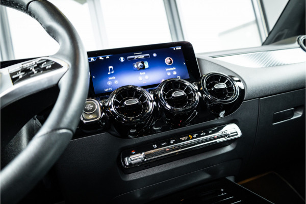 Mercedes-Benz GLA GLA200 - ACC | Camera | Stoelverwarming