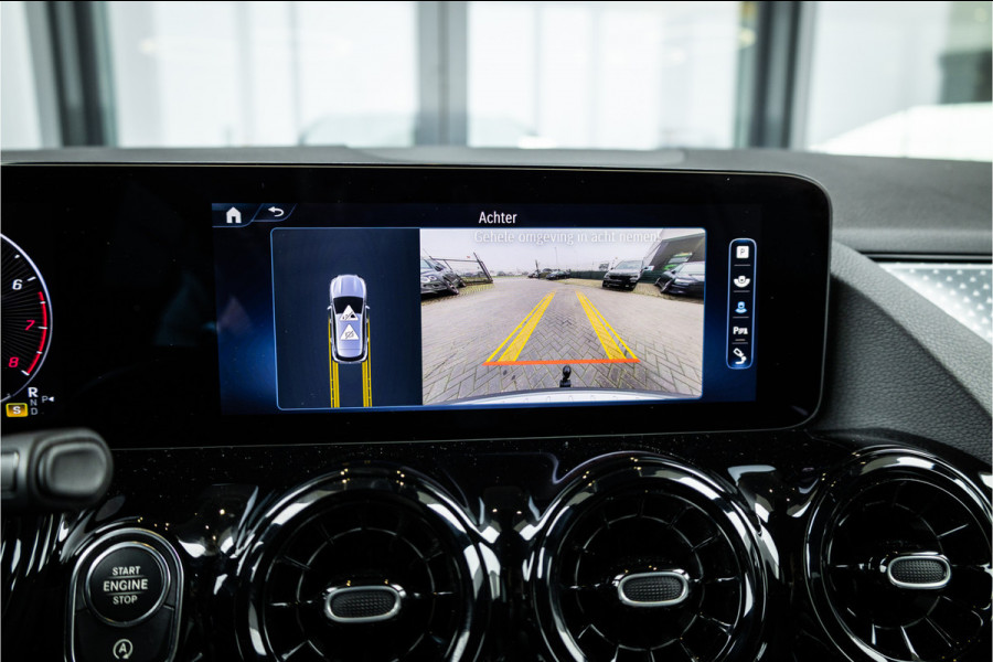 Mercedes-Benz GLA GLA200 - ACC | Camera | Stoelverwarming