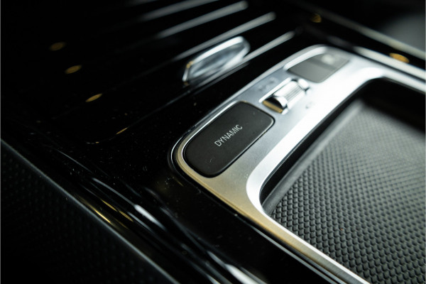 Mercedes-Benz GLA GLA200 - ACC | Camera | Stoelverwarming