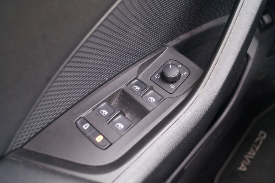 Škoda Octavia Combi 1.0 TSI 110pk DSG Business Edition Plus -PANO-