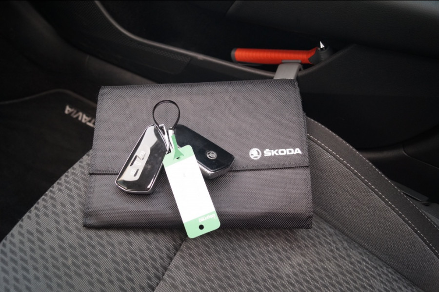 Škoda Octavia Combi 1.0 TSI 110pk DSG Business Edition Plus -PANO-