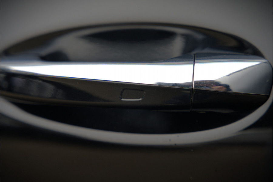 Mercedes-Benz CLA-Klasse Shooting Brake 250 e Business Solution AMG Limited | Panoramadak | Stoelverwarming | Memory Seats | Keyless | Ambiance Verlichting | Apple Carplay | Camera | Cruise Control |