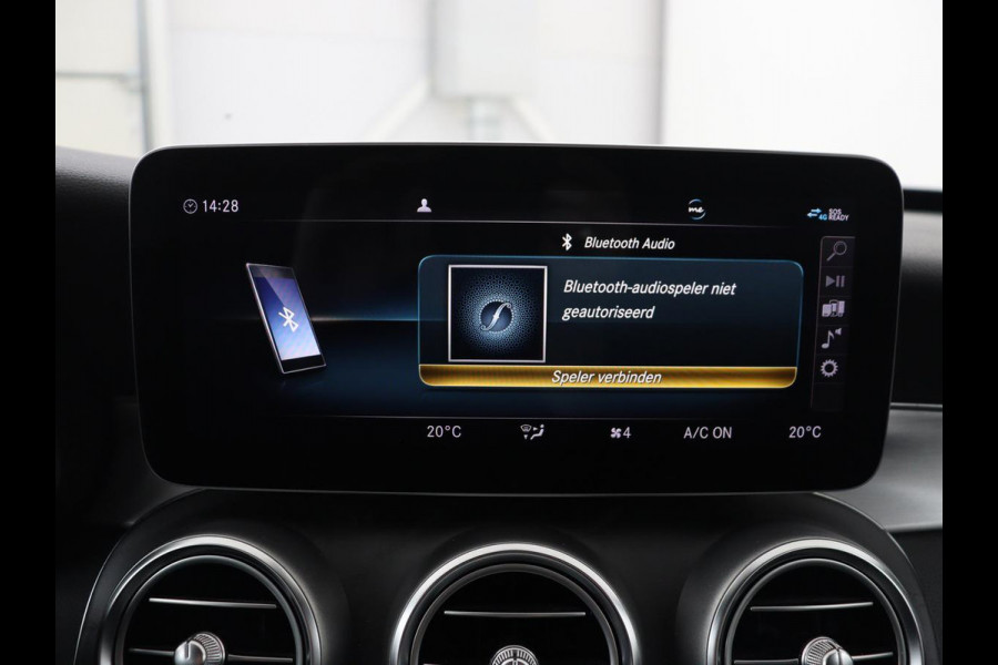 Mercedes-Benz C-Klasse 160 AMG Limited | Stoelverwarming | Leder/Alcantara | Trekhaak | Full LED | Park Assist | Camera | Navigatie | Climate control | Bluetooth | Cruise control