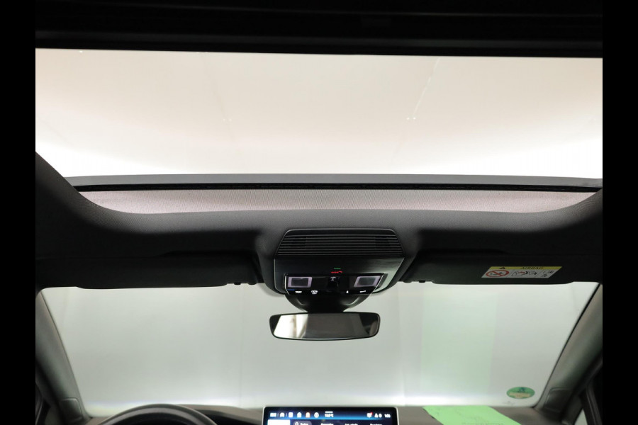 Volkswagen Golf 1.5 eHybrid GTE 272 pk Automaat (DSG) | Sportpakket | Panoramadak | Lederen bekleding | Elektr. trekhaak | Parkeersensoren | Blackstyle | Stoelverwarming |