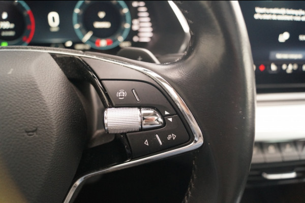 Škoda Octavia Combi 1.0 TSI 110pk DSG Business Edition -PANO-ECC-CAM-