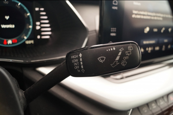 Škoda Octavia Combi 1.0 TSI 110pk DSG Business Edition -PANO-ECC-CAM-