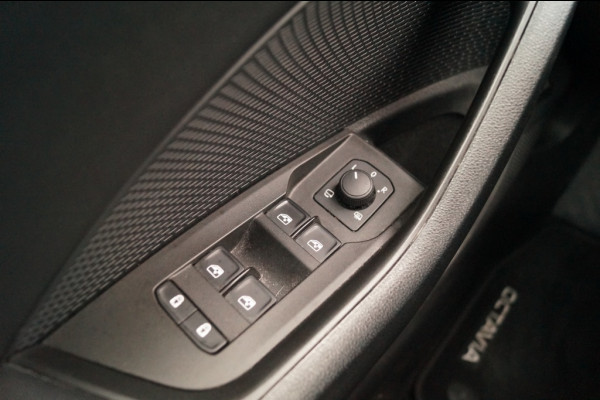 Škoda Octavia Combi 1.0 TSI 110pk DSG Business Edition -PANO-ECC-CAM-