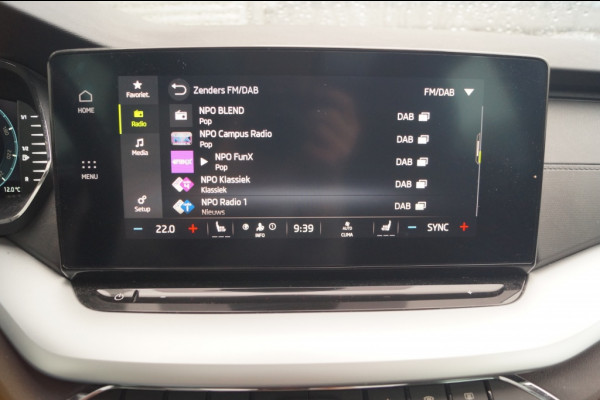 Škoda Octavia Combi 1.0 TSI 110pk DSG Business Edition -PANO-ECC-CAM-