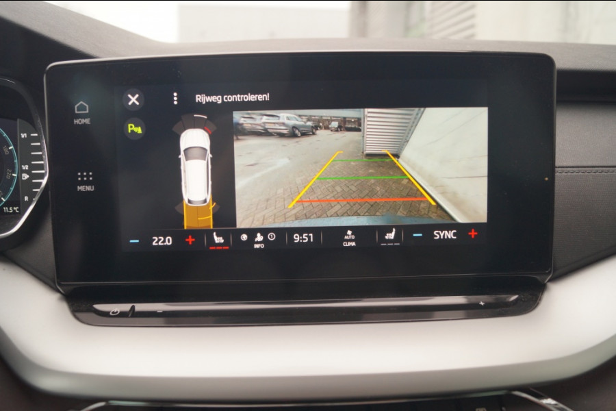 Škoda Octavia Combi 1.0 TSI 110pk DSG Business Edition -PANO-ECC-CAM-