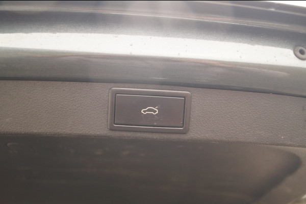 Škoda Octavia Combi 1.0 TSI 110pk DSG Business Edition -PANO-ECC-CAM-