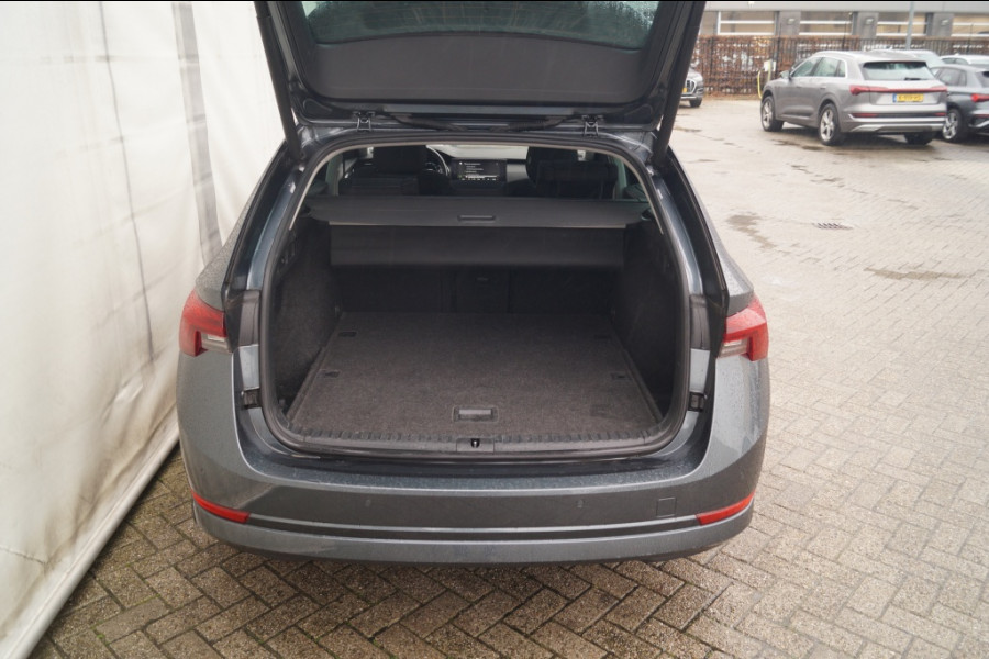 Škoda Octavia Combi 1.0 TSI 110pk DSG Business Edition -PANO-ECC-CAM-