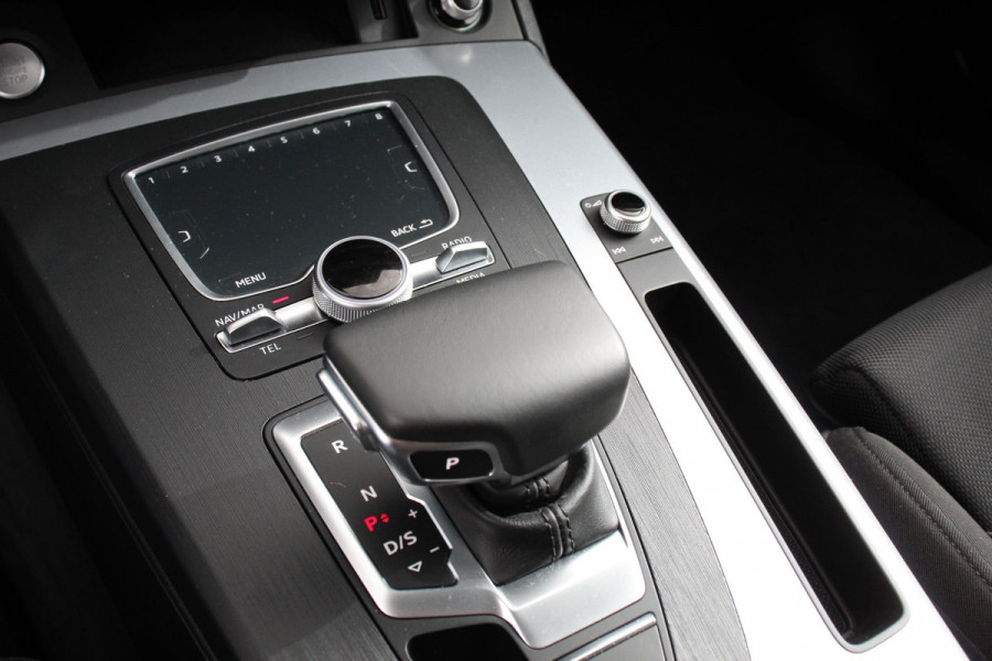 Audi Q5 50 TFSI e quattro Pro Line S-Line Plugin Hybrid | Navigatie | Climate Control | Led | Parkeer sensoren V+A | Stoelverwarming | Virtual Cockpit | Extra Getint Glas