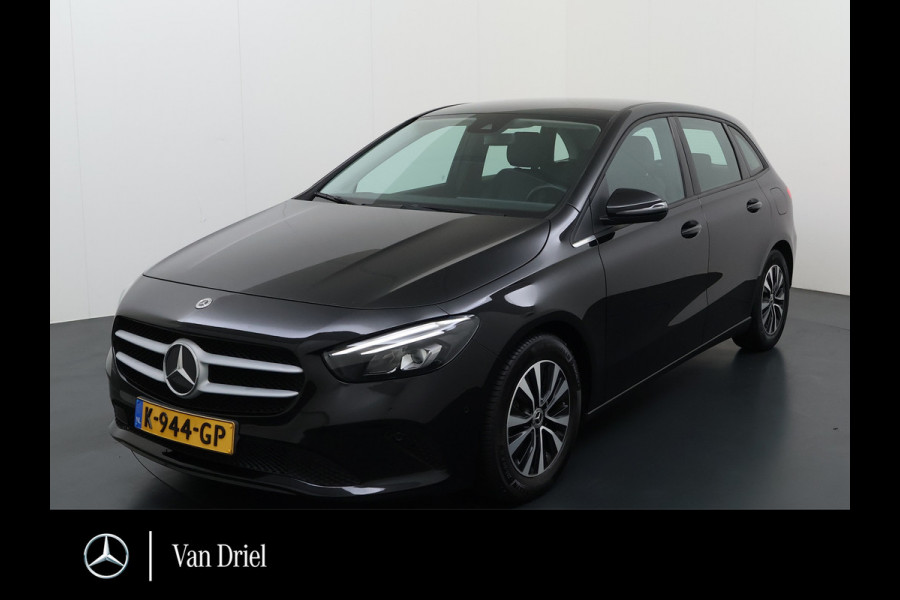 Mercedes-Benz B-Klasse 180 Style | Widescreen Camera LED