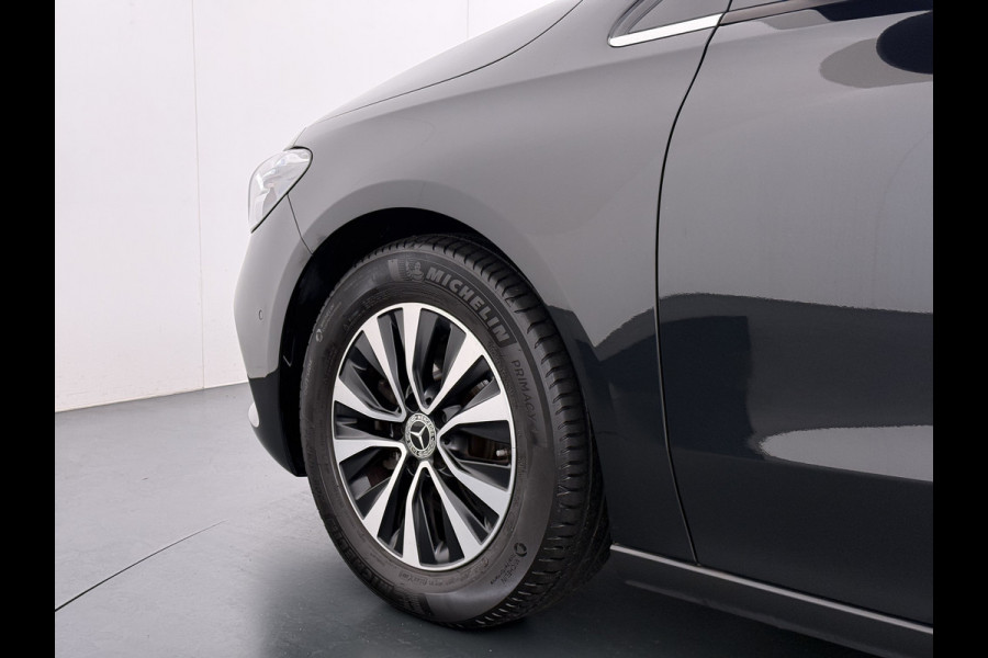 Mercedes-Benz B-Klasse 180 Style | Widescreen Camera LED