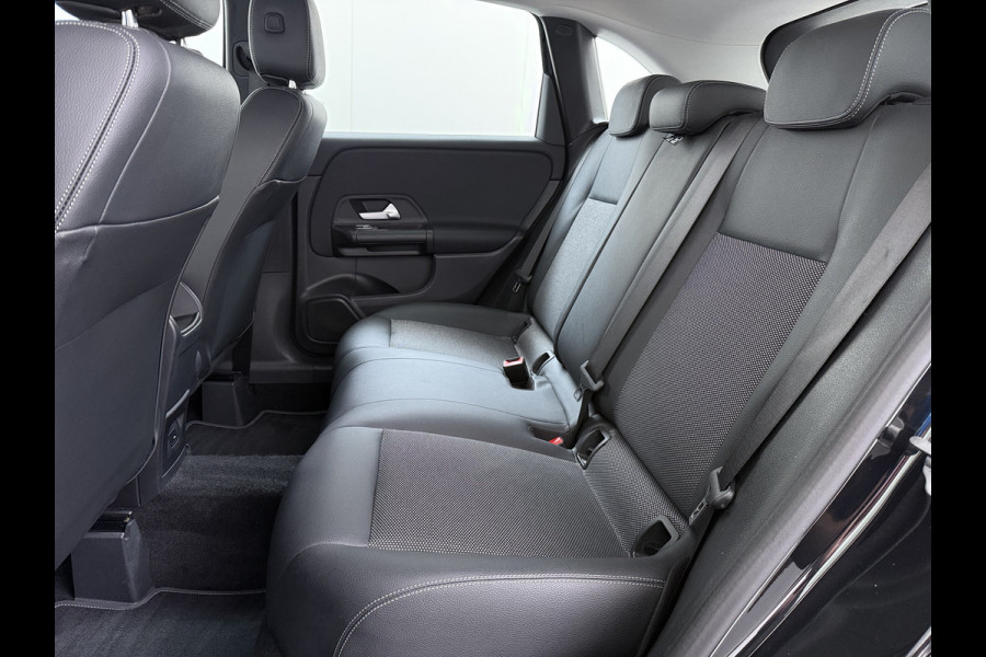 Mercedes-Benz B-Klasse 180 Style | Widescreen Camera LED