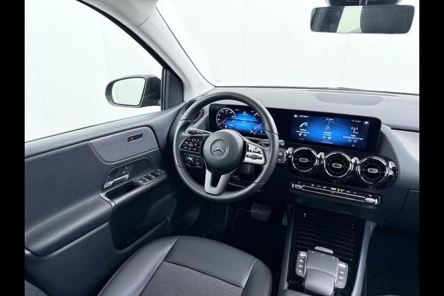 Mercedes-Benz B-Klasse 180 Style | Widescreen Camera LED