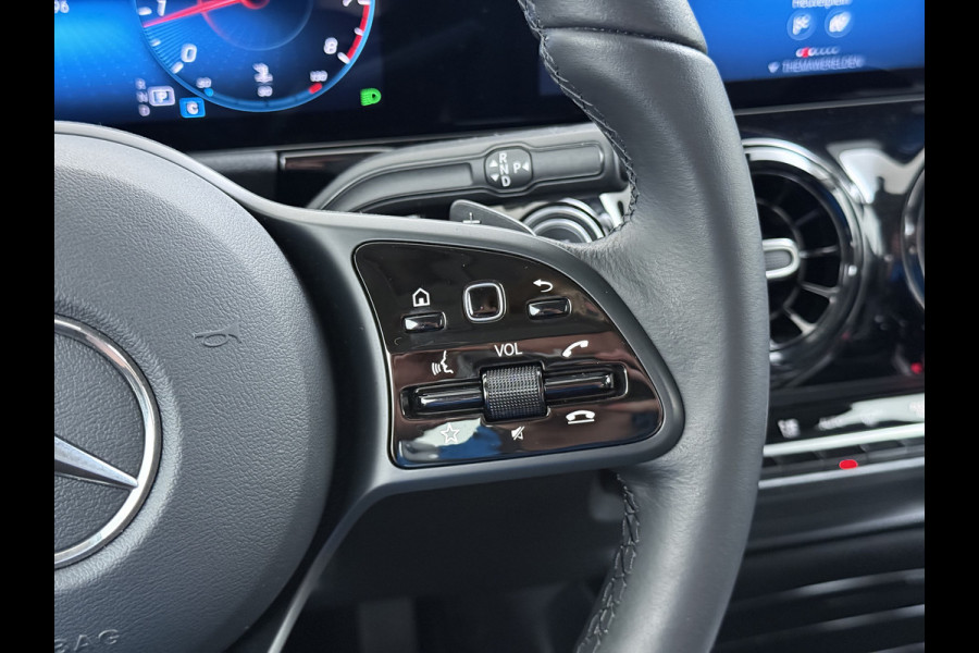 Mercedes-Benz B-Klasse 180 Style | Widescreen Camera LED