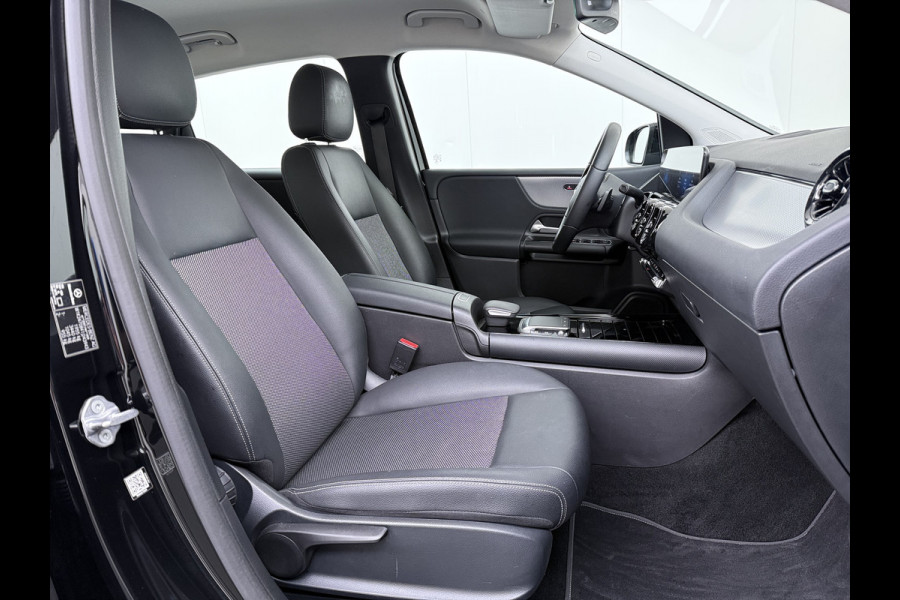 Mercedes-Benz B-Klasse 180 Style | Widescreen Camera LED