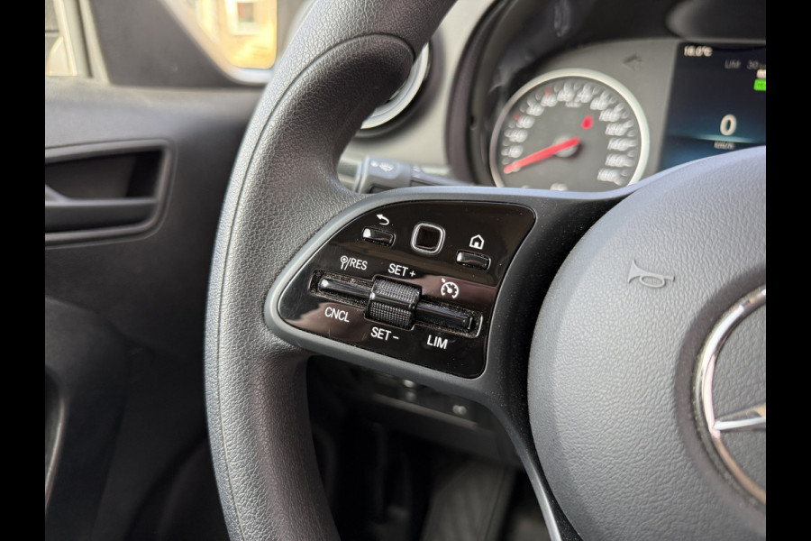 Mercedes-Benz eCitan 112 51kWh L2 Pro 284 WLTP MBUX Trekhaak 75kW Snelladen Apple Carplay Cruise Control Laadkabel