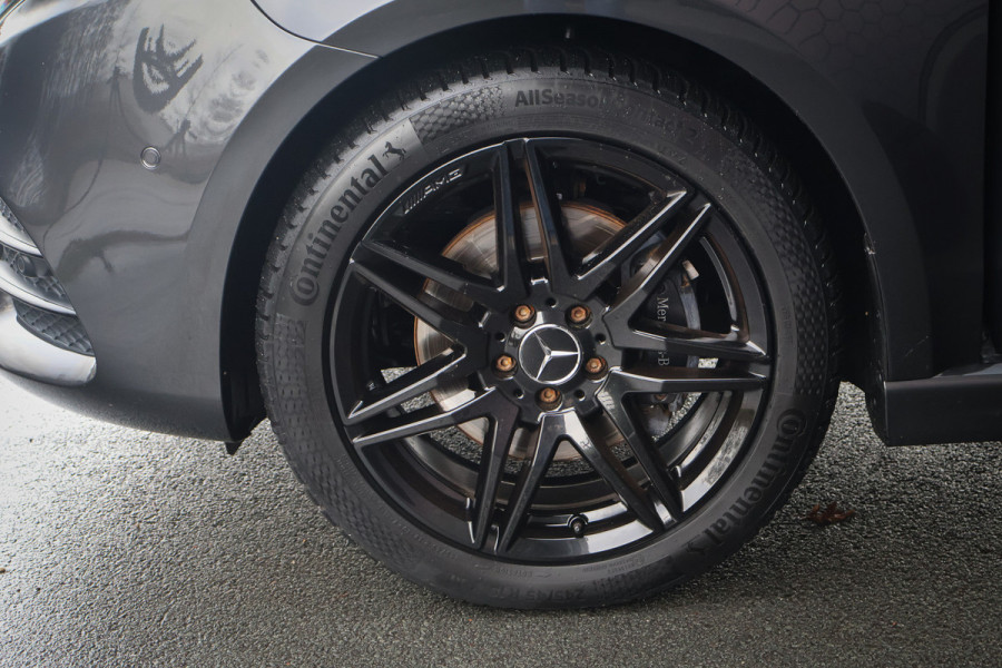 Mercedes-Benz V-Klasse 300d Extra Lang DC Avantgarde Edition | STOELVERWARMING | ADPATIVE CRUISE |