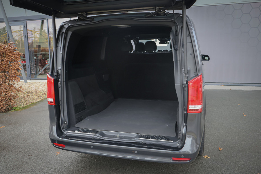 Mercedes-Benz V-Klasse 300d Extra Lang DC Avantgarde Edition | STOELVERWARMING | ADPATIVE CRUISE |