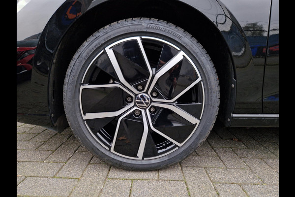 Volkswagen Golf 8.5 1.5 eTSI 150pk dsg 50 Edition/Pano/IQ drive/Full