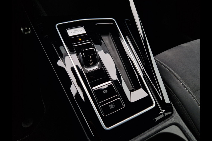 Volkswagen Golf 8.5 1.5 eTSI 150pk dsg 50 Edition/Pano/IQ drive/Full