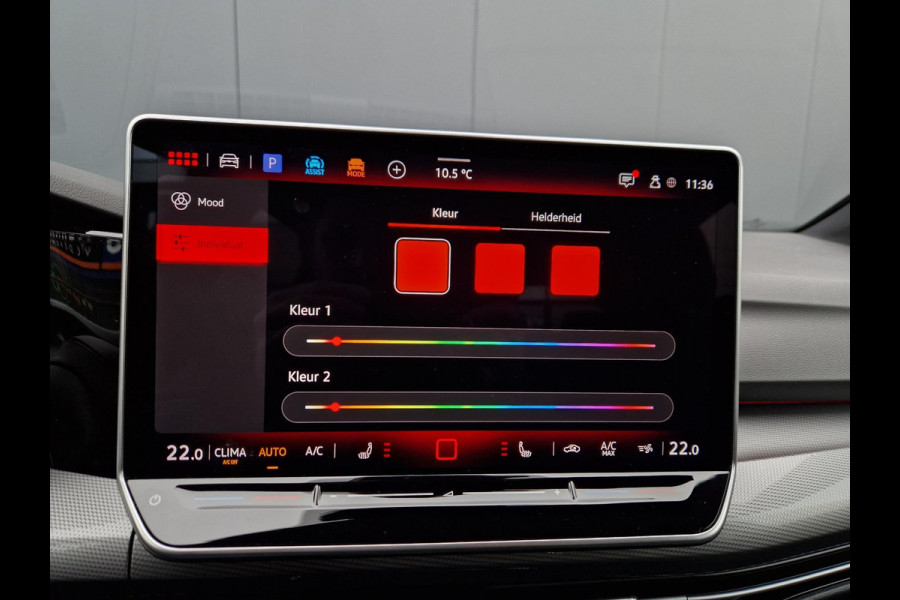 Volkswagen Golf 8.5 1.5 eTSI 150pk dsg 50 Edition/Pano/IQ drive/Full