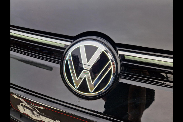 Volkswagen Golf 8.5 1.5 eTSI 150pk dsg 50 Edition/Pano/IQ drive/Full