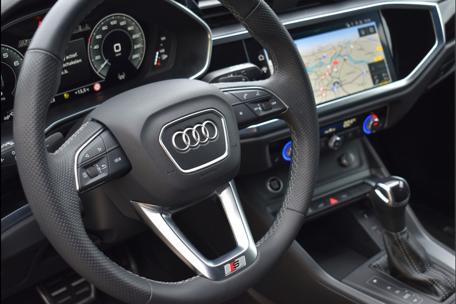 Audi Q3 Sportback 45 TFSI e S-Line 245 Pk Navi Sfeerverlichting Full Led Keyless Trekhaak 20 Inch Unieke staat