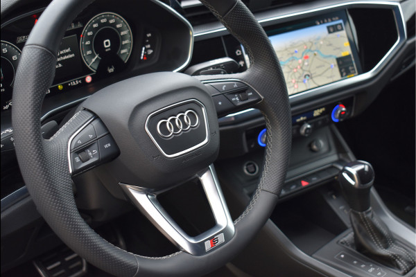 Audi Q3 Sportback 45 TFSI e S-Line 245 Pk Navi Sfeerverlichting Full Led Keyless Trekhaak 20 Inch Unieke staat
