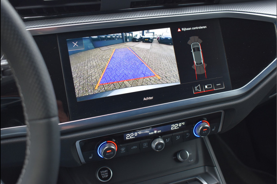 Audi Q3 Sportback 45 TFSI e S-Line 245 Pk Navi Sfeerverlichting Full Led Keyless Trekhaak 20 Inch Unieke staat