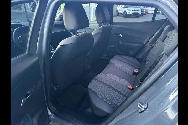 Peugeot 2008 1.2 EAT8 130PK Allure