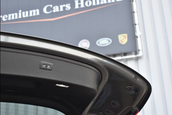 Audi Q5 50 TFSI e S-Line 299 Pk RS-Stoel Luchtvering Matrix Oled ACC Keyless Trekhaak 20 Inch