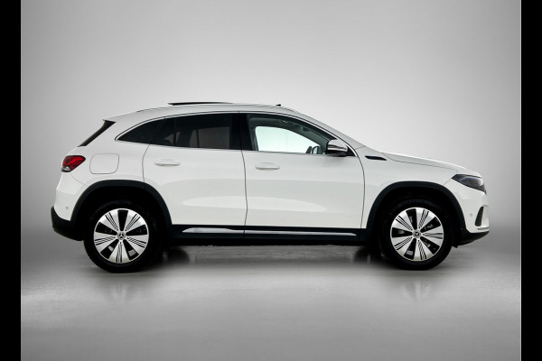 Mercedes-Benz EQA 250 Luxury 67 kWh | Achteruitrij camera | Stoelverwarming | Panoramadak | Navigatie | Sfeerverlichting | Cruis control |  Inclusief 24 maanden Mercedes-Benz Certified garantie voor Europa.