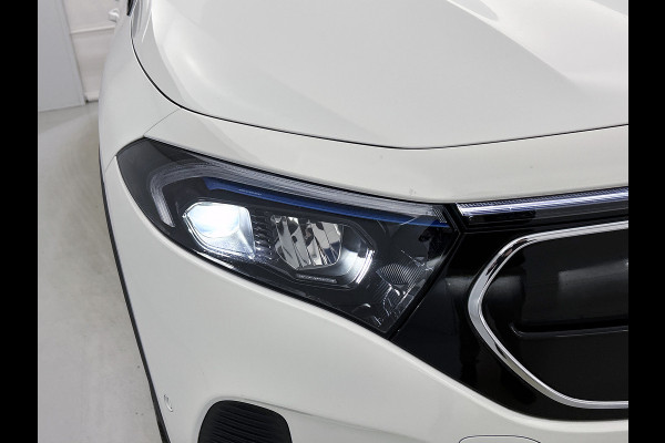 Mercedes-Benz EQA 250 Luxury 67 kWh | Achteruitrij camera | Stoelverwarming | Panoramadak | Navigatie | Sfeerverlichting | Cruis control |  Inclusief 24 maanden Mercedes-Benz Certified garantie voor Europa.