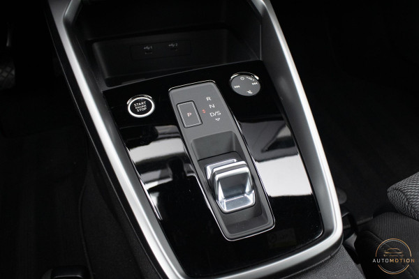Audi A3 Sportback 40 TFSIe PANO CAMERA PARKEERHULP ADAPTIEF CRUISECONTROL