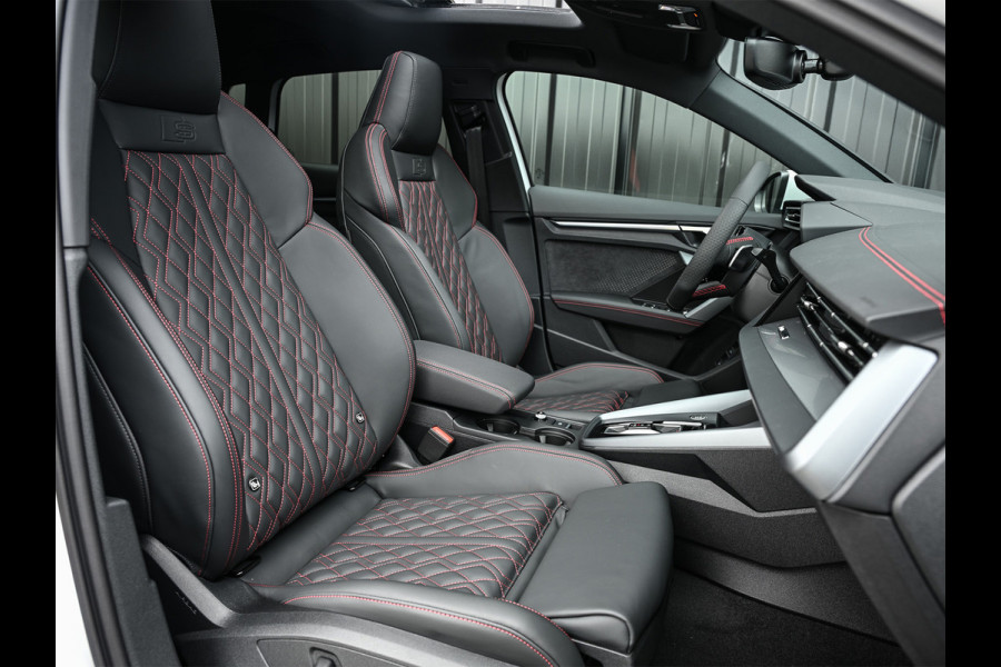 Audi A3 Sportback 45 TFSI e S edition Competition | Panoramadak | 5 jr garantie | Ambiance interieur | Active Cruise | Sonos Sound | S-Seats + Memory | Head-Up | Camera | Stoelverwarming | Keyless