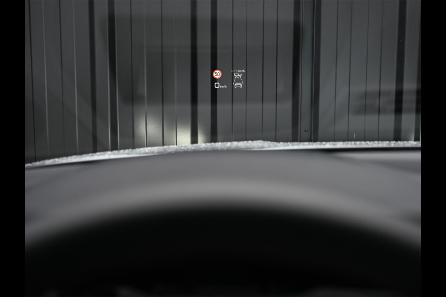 Audi A3 Sportback 45 TFSI e S edition Competition | Panoramadak | 5 jr garantie | Ambiance interieur | Active Cruise | Sonos Sound | S-Seats + Memory | Head-Up | Camera | Stoelverwarming | Keyless