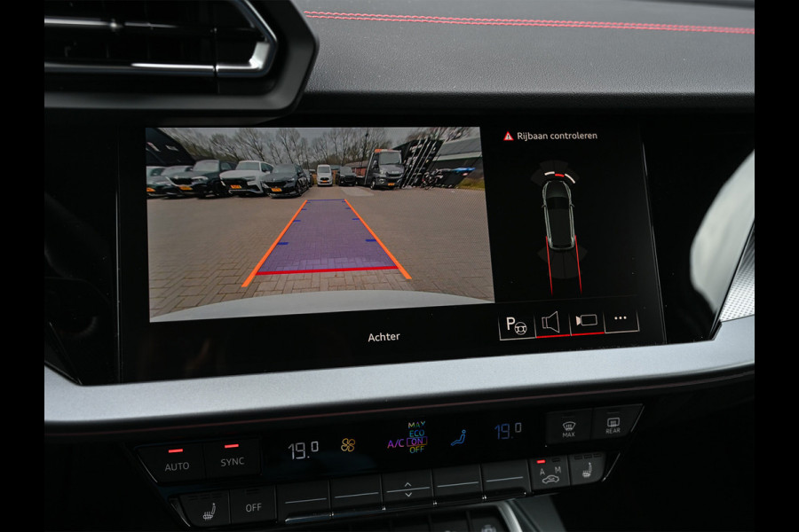 Audi A3 Sportback 45 TFSI e S edition Competition | Panoramadak | 5 jr garantie | Ambiance interieur | Active Cruise | Sonos Sound | S-Seats + Memory | Head-Up | Camera | Stoelverwarming | Keyless