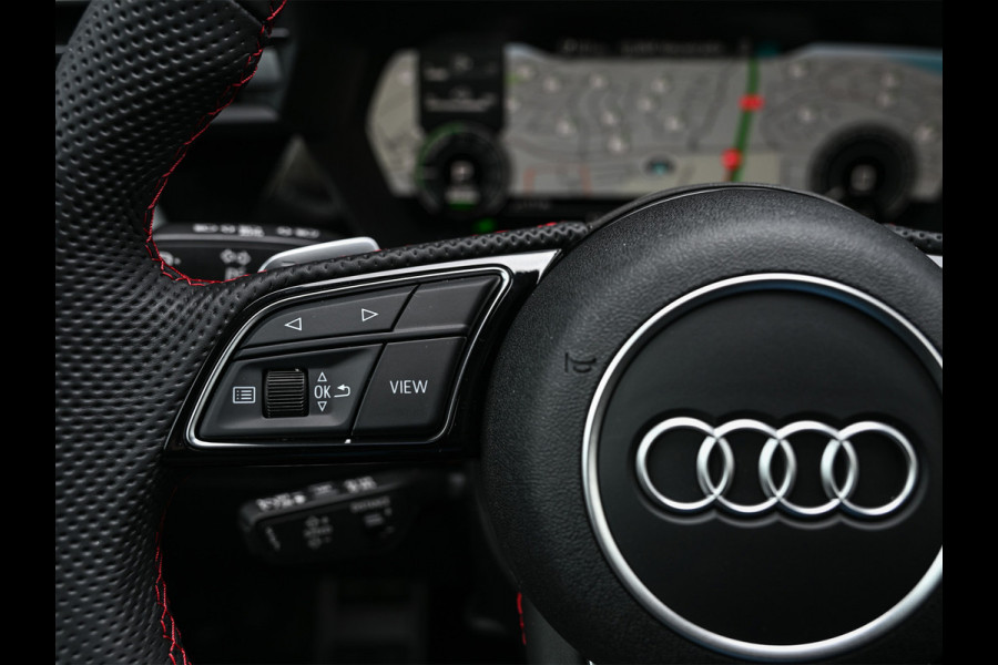 Audi A3 Sportback 45 TFSI e S edition Competition | Panoramadak | 5 jr garantie | Ambiance interieur | Active Cruise | Sonos Sound | S-Seats + Memory | Head-Up | Camera | Stoelverwarming | Keyless