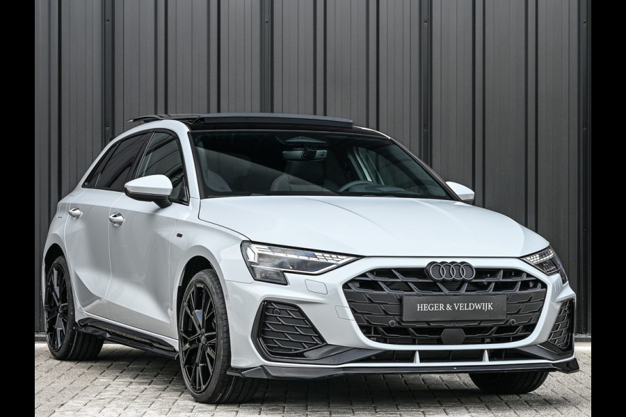 Audi A3 Sportback 45 TFSI e S edition Competition | Panoramadak | 5 jr garantie | Ambiance interieur | Active Cruise | Sonos Sound | S-Seats + Memory | Head-Up | Camera | Stoelverwarming | Keyless