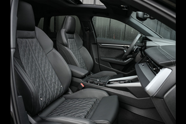 Audi A3 Sportback 45 TFSI e S edition Competition | Panoramadak | 5 jr garantie | Ambiance interieur | Active Cruise | Sonos Sound | S-Seats + Memory | Head-Up | Camera | Stoelverwarming | Keyless