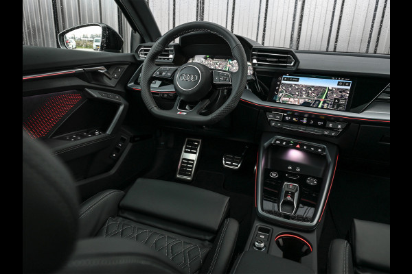 Audi A3 Sportback 45 TFSI e S edition Competition | Panoramadak | 5 jr garantie | Ambiance interieur | Active Cruise | Sonos Sound | S-Seats + Memory | Head-Up | Camera | Stoelverwarming | Keyless