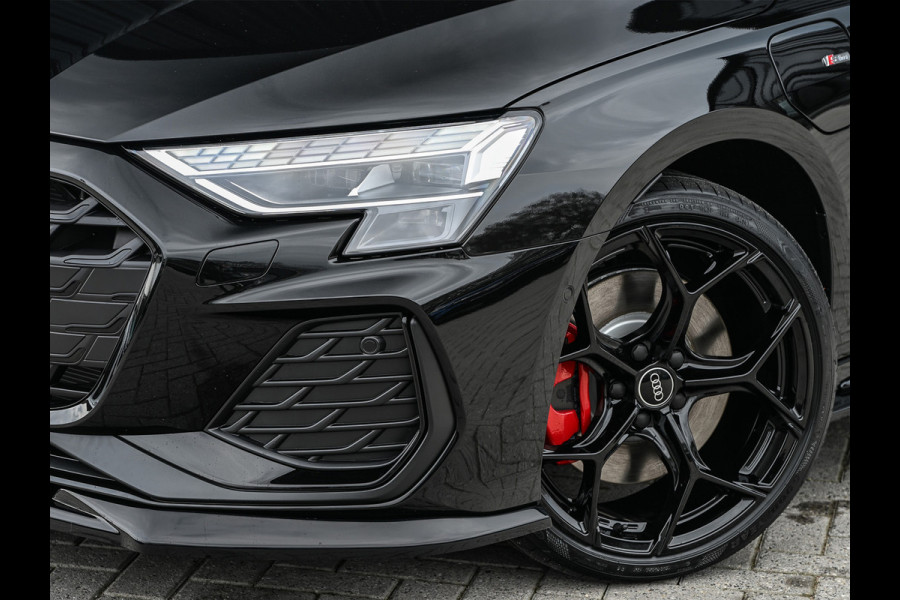 Audi A3 Sportback 45 TFSI e S edition Competition | Panoramadak | 5 jr garantie | Ambiance interieur | Active Cruise | Sonos Sound | S-Seats + Memory | Head-Up | Camera | Stoelverwarming | Keyless