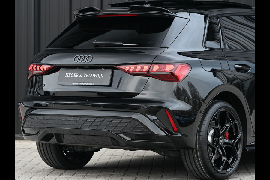 Audi A3 Sportback 45 TFSI e S edition Competition | Panoramadak | 5 jr garantie | Ambiance interieur | Active Cruise | Sonos Sound | S-Seats + Memory | Head-Up | Camera | Stoelverwarming | Keyless