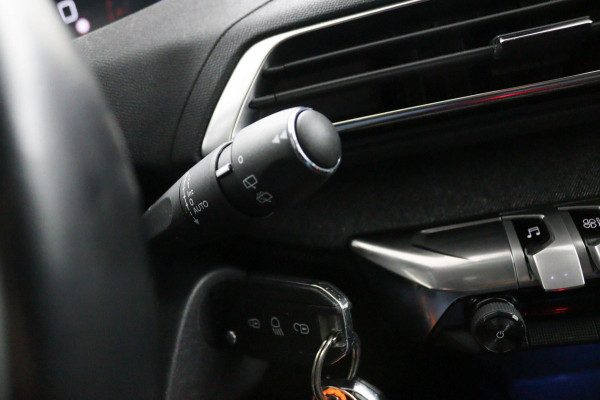 Peugeot 3008 1.2 Allure*130PK*ECC*CRUISE*NAVI*CARPLAY*