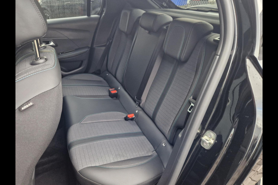 Peugeot 208 1.2 EAT8 Allure /1E Eig/i cockpit/Acc/Winterpak!