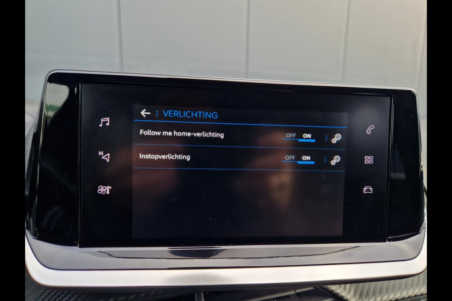 Peugeot 208 1.2 EAT8 Allure /1E Eig/i cockpit/Acc/Winterpak!