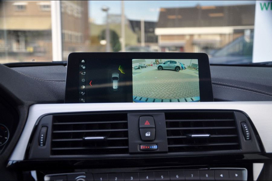 BMW 3 Serie Touring 320i M Sport Edition | Panoramadak | HUD | Trekhaak